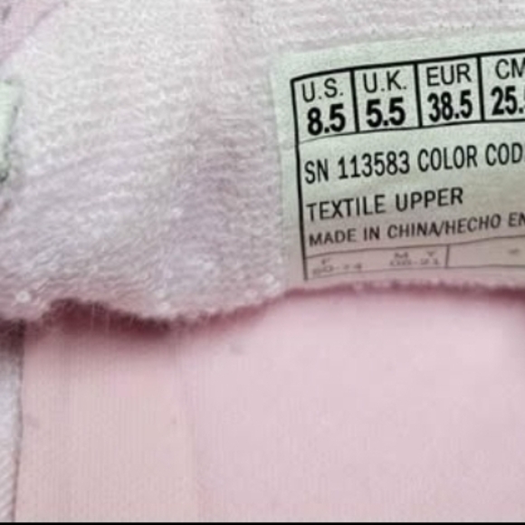 New Skechers BOBS cat women's size 8.5 sneakers - Picture 3 of 3